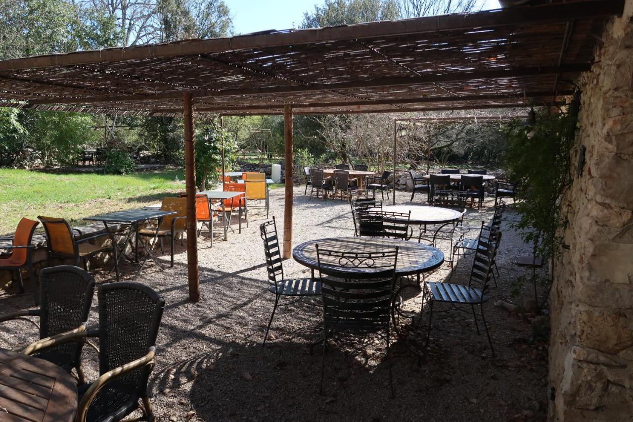 Bed and Breakfast Mas De Coulet Brissac Экстерьер фото