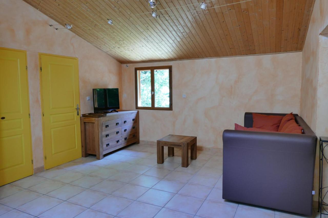 Bed and Breakfast Mas De Coulet Brissac Экстерьер фото
