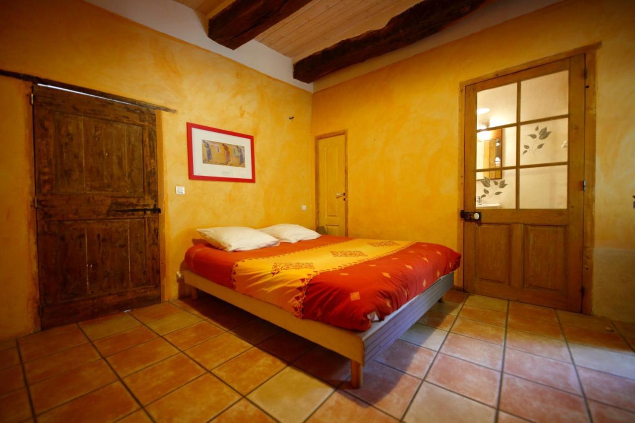 Bed and Breakfast Mas De Coulet Brissac Экстерьер фото
